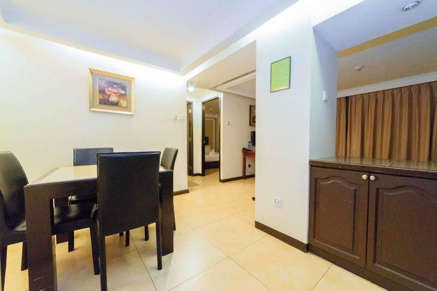Hotel OYO 791 Bell Mansion Quezon City Esterno foto