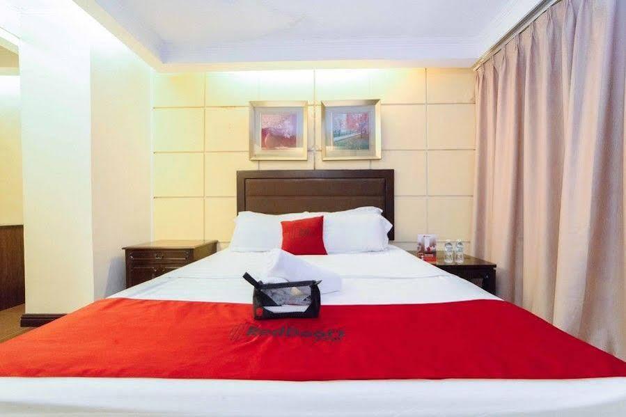 Hotel OYO 791 Bell Mansion Quezon City Esterno foto