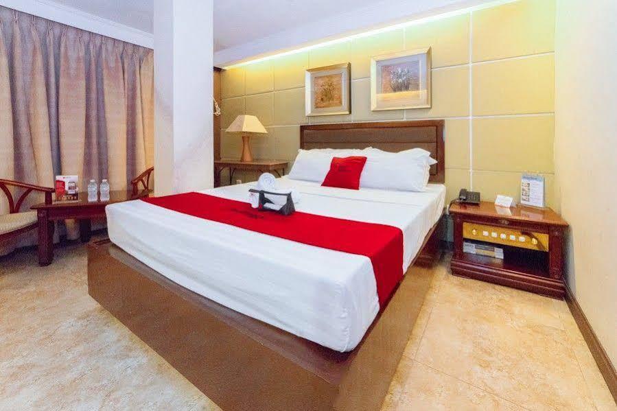 Hotel OYO 791 Bell Mansion Quezon City Esterno foto