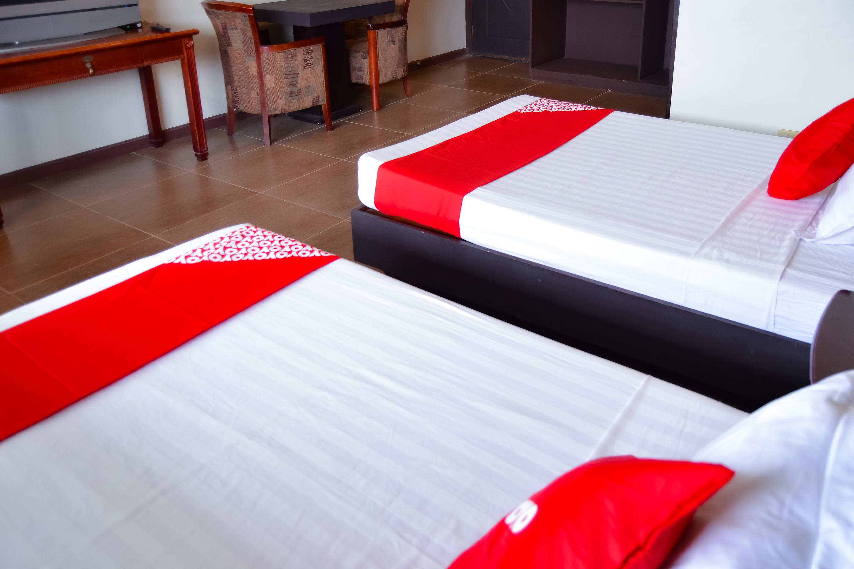 Hotel OYO 791 Bell Mansion Quezon City Esterno foto