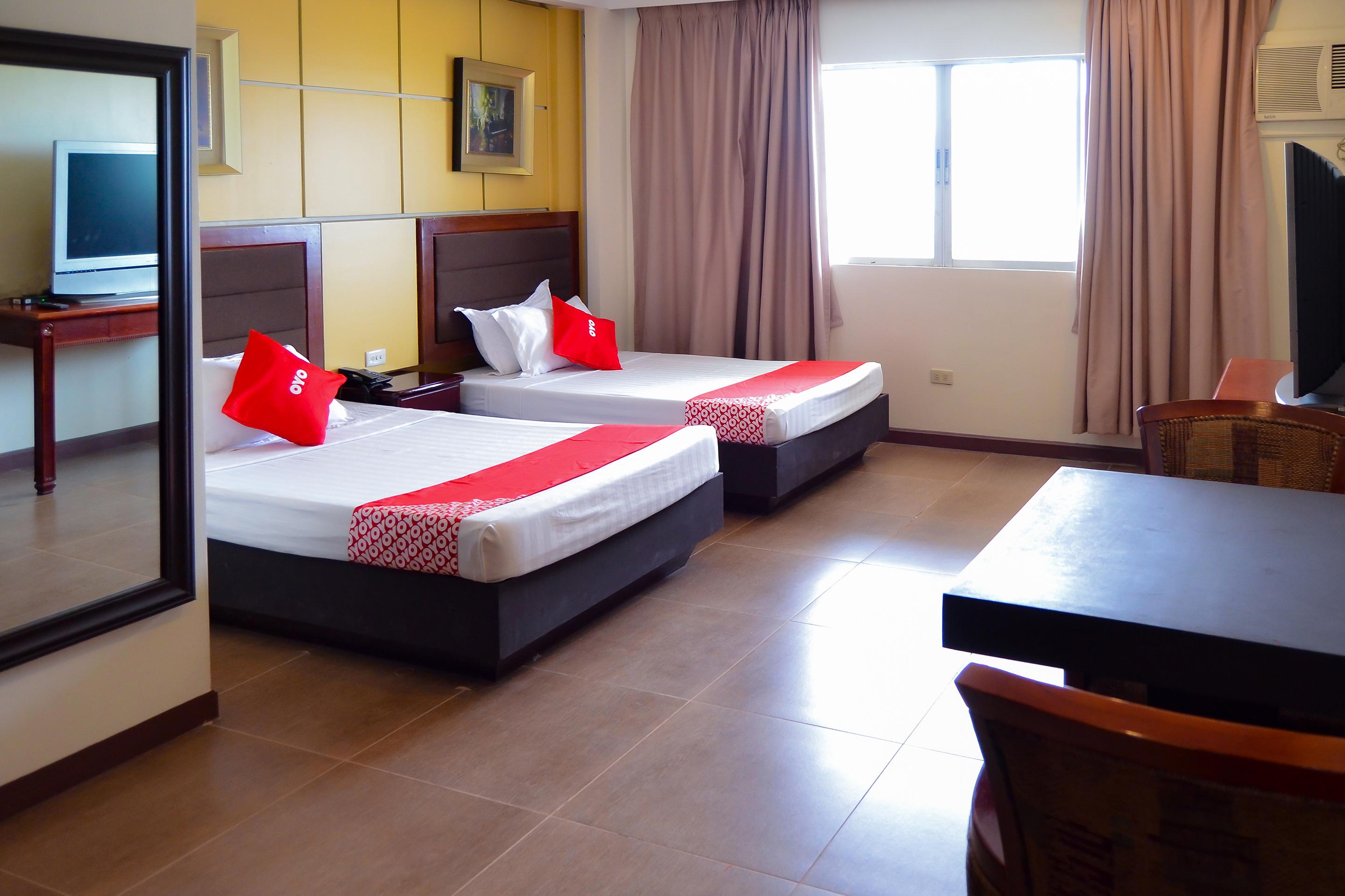 Hotel OYO 791 Bell Mansion Quezon City Esterno foto