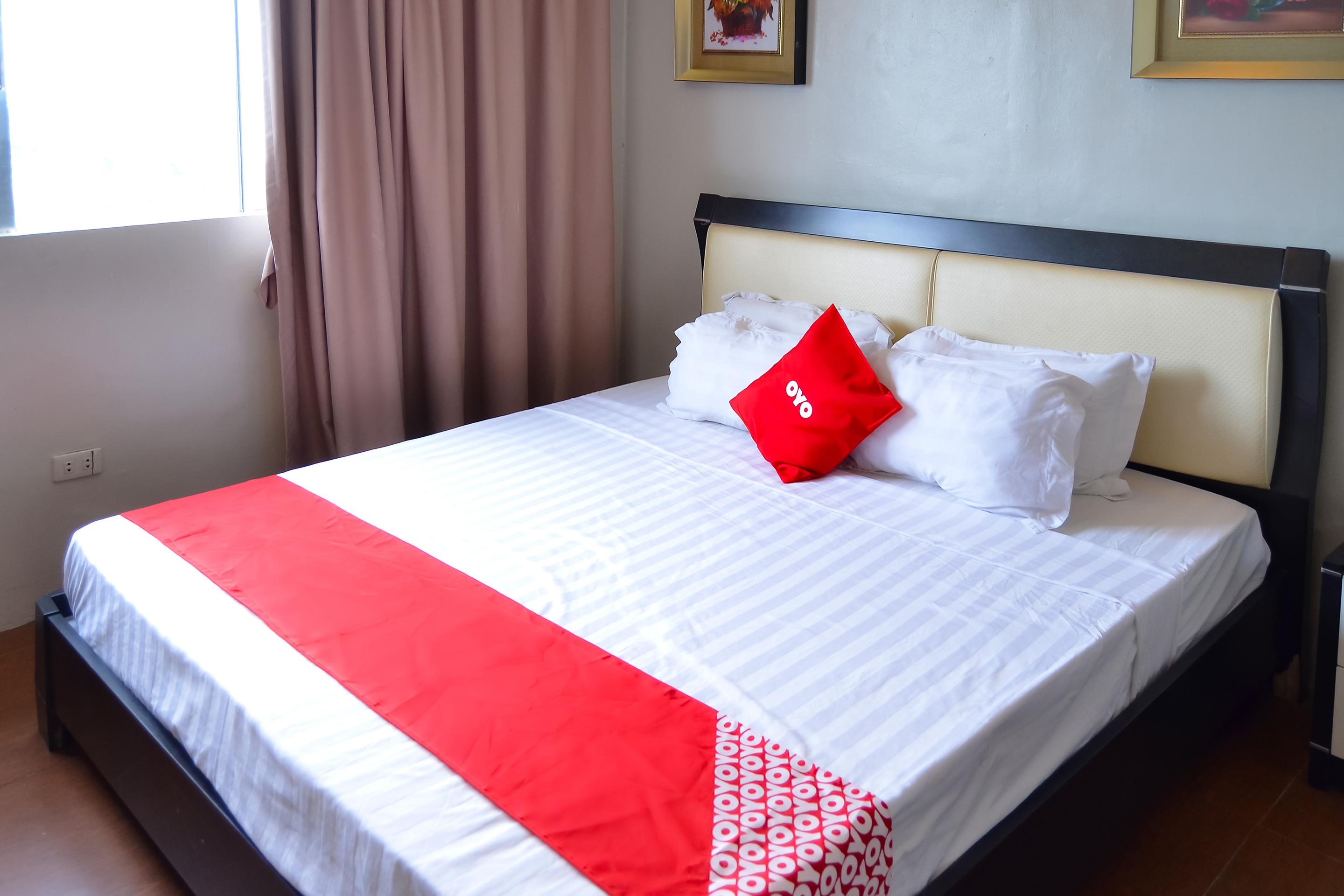 Hotel OYO 791 Bell Mansion Quezon City Esterno foto