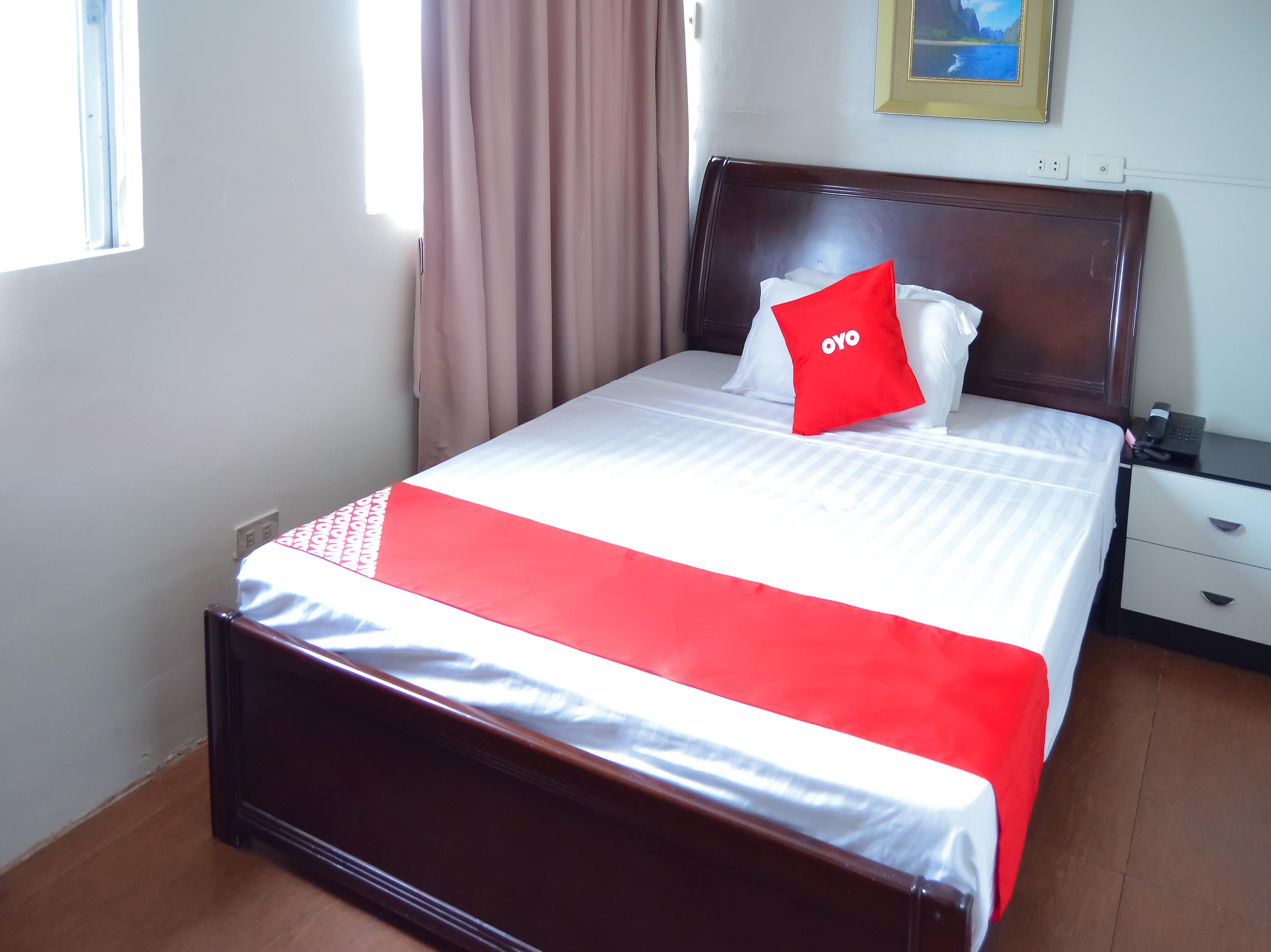 Hotel OYO 791 Bell Mansion Quezon City Esterno foto