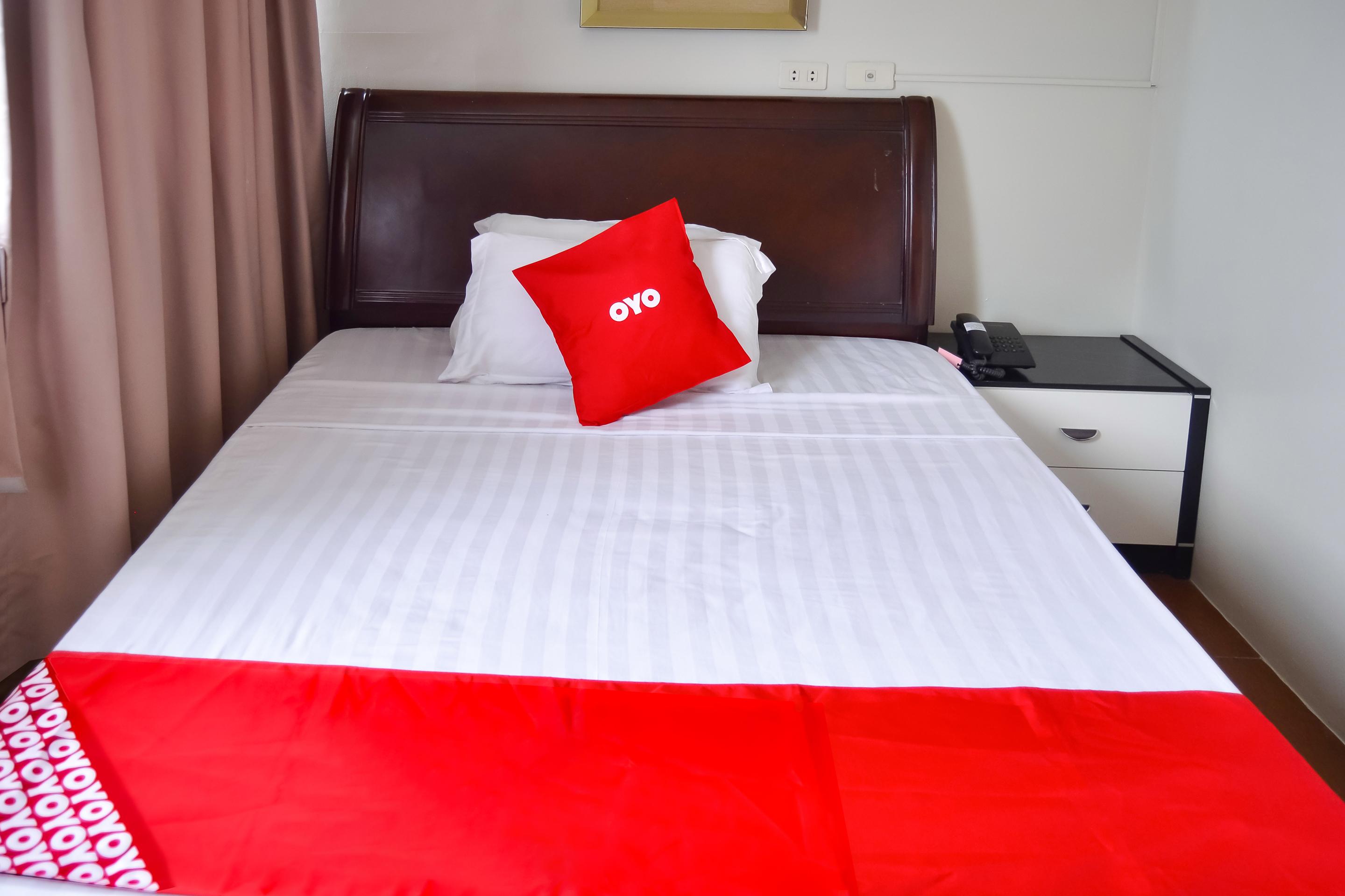 Hotel OYO 791 Bell Mansion Quezon City Esterno foto