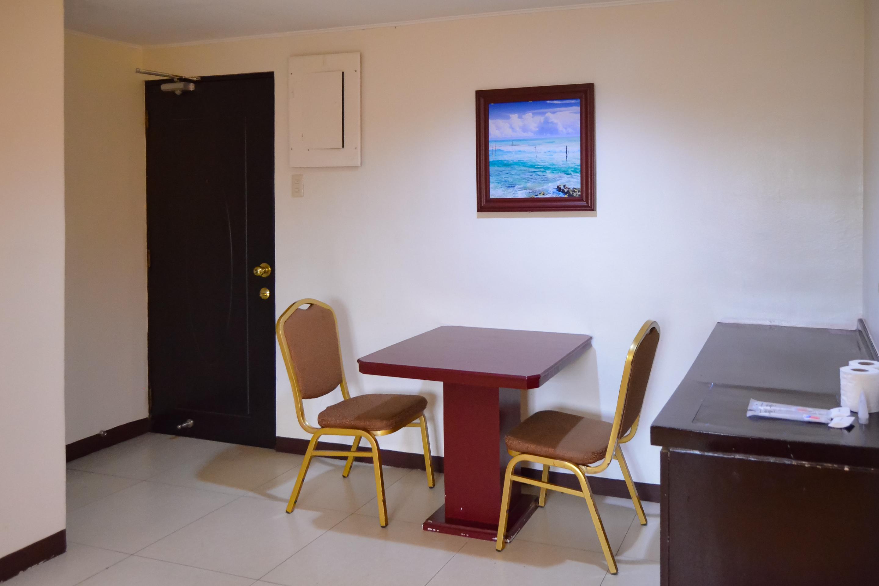 Hotel OYO 791 Bell Mansion Quezon City Esterno foto