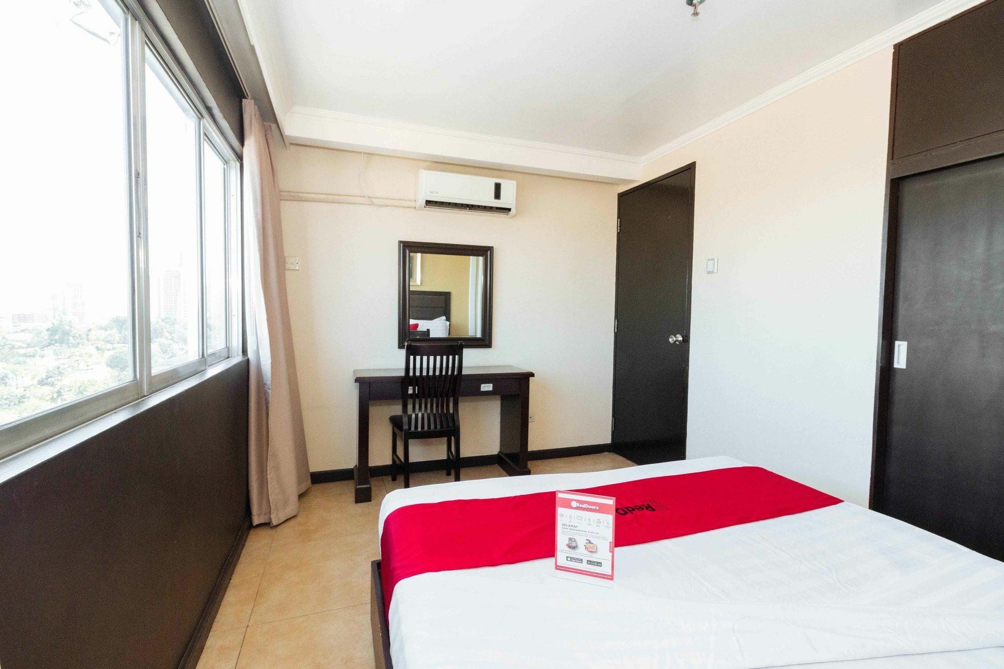 Hotel OYO 791 Bell Mansion Quezon City Esterno foto