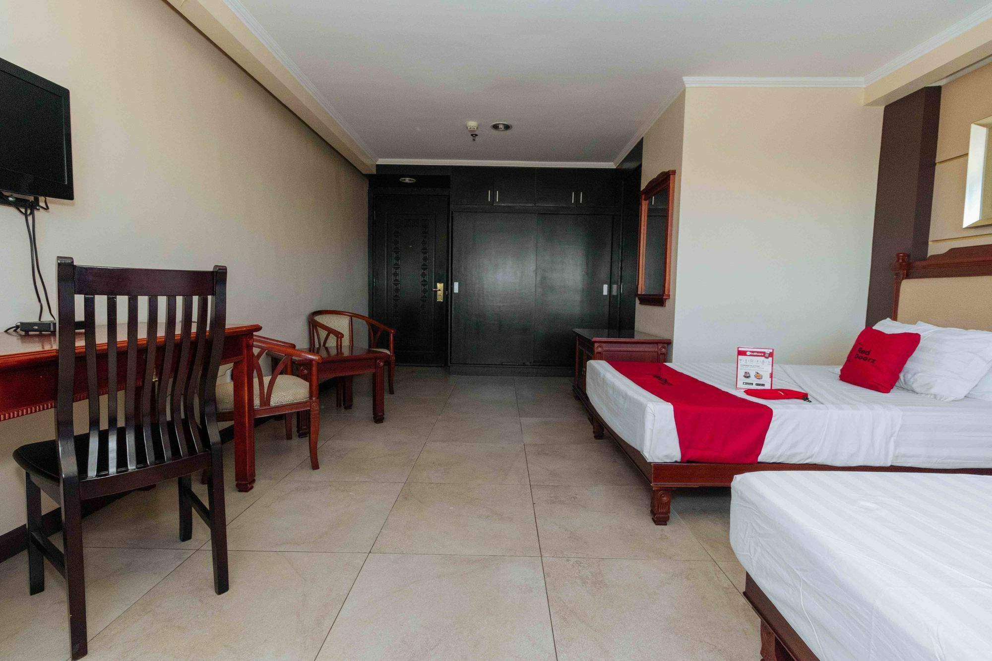 Hotel OYO 791 Bell Mansion Quezon City Esterno foto