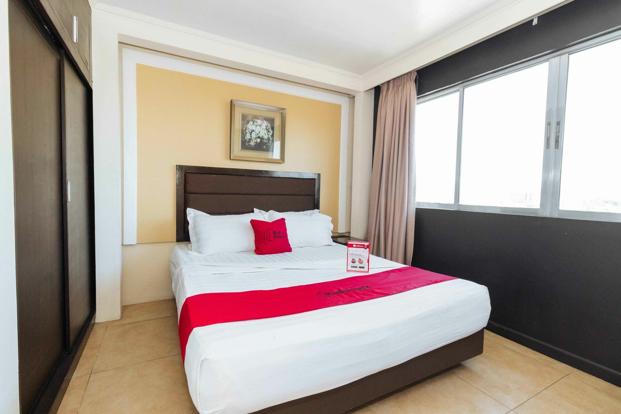 Hotel OYO 791 Bell Mansion Quezon City Esterno foto
